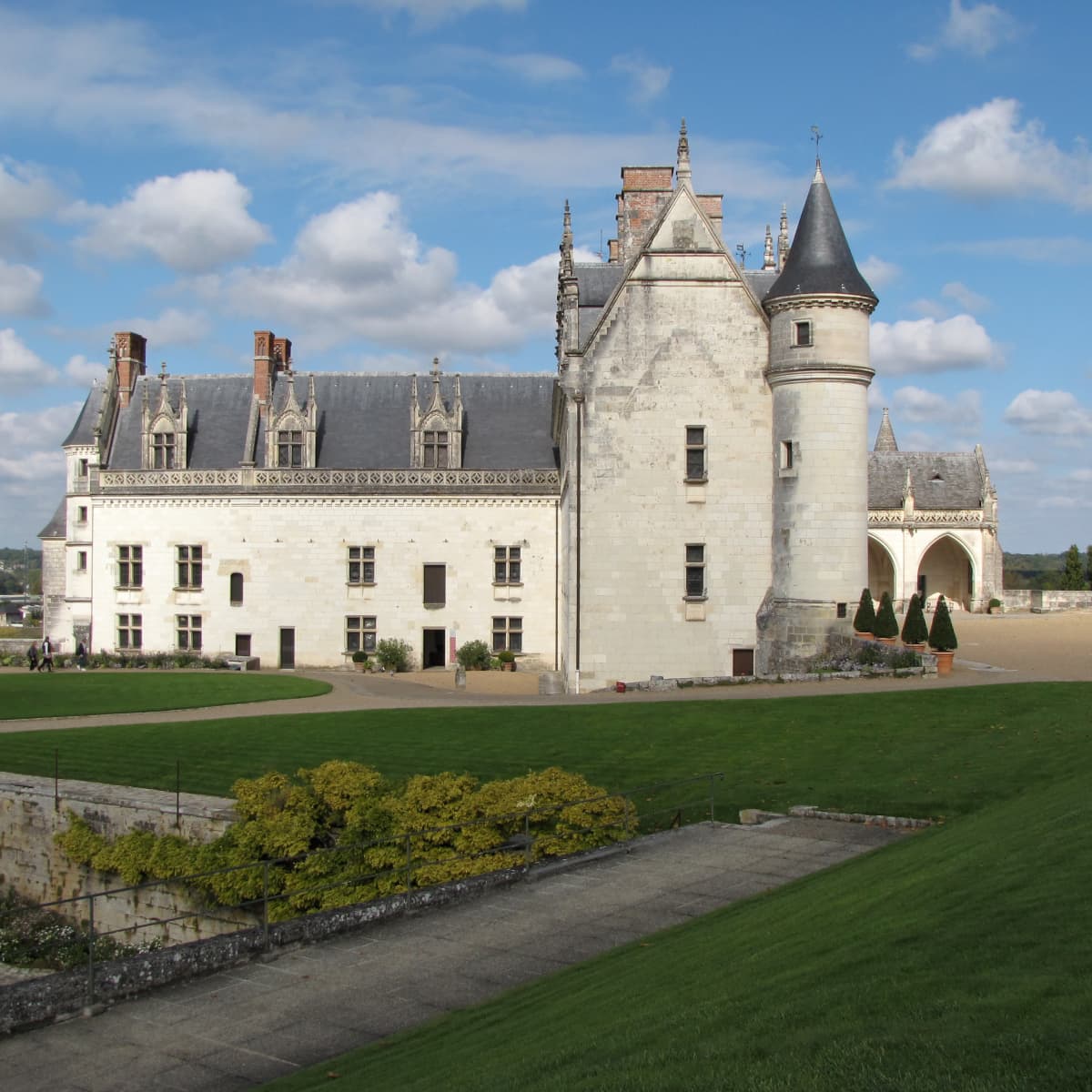 Exploreing Château d'Amboise