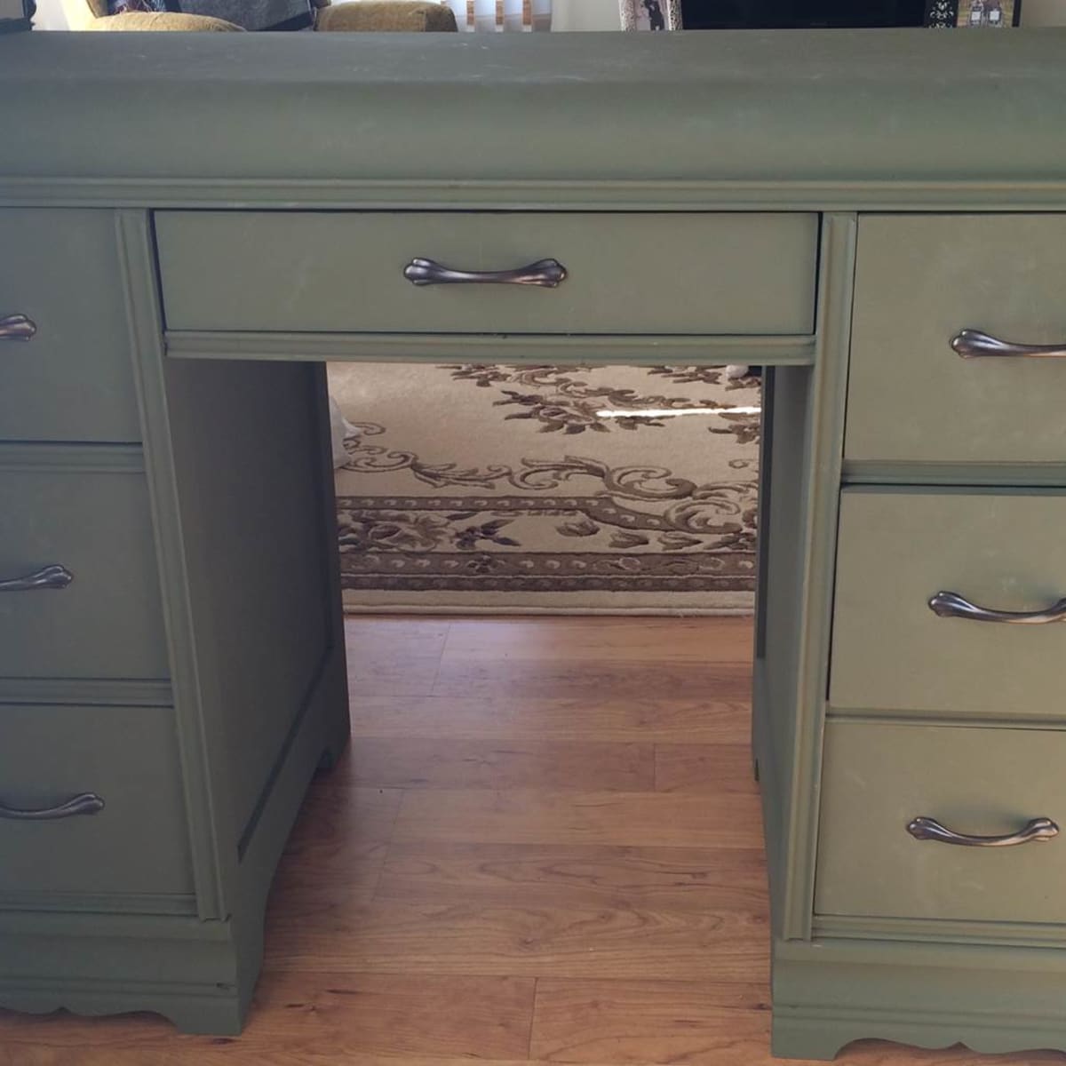 How to Use Chalk Paint to Renew Vintage Furniture - Dengarden