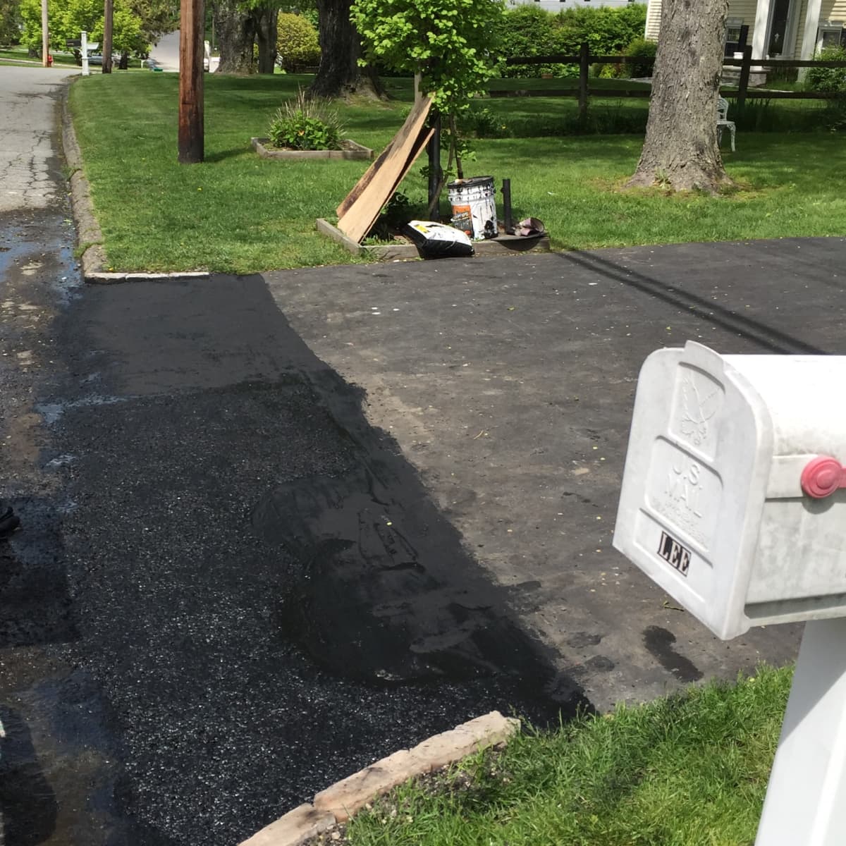 How to Repair a Cracked Driveway - Dengarden