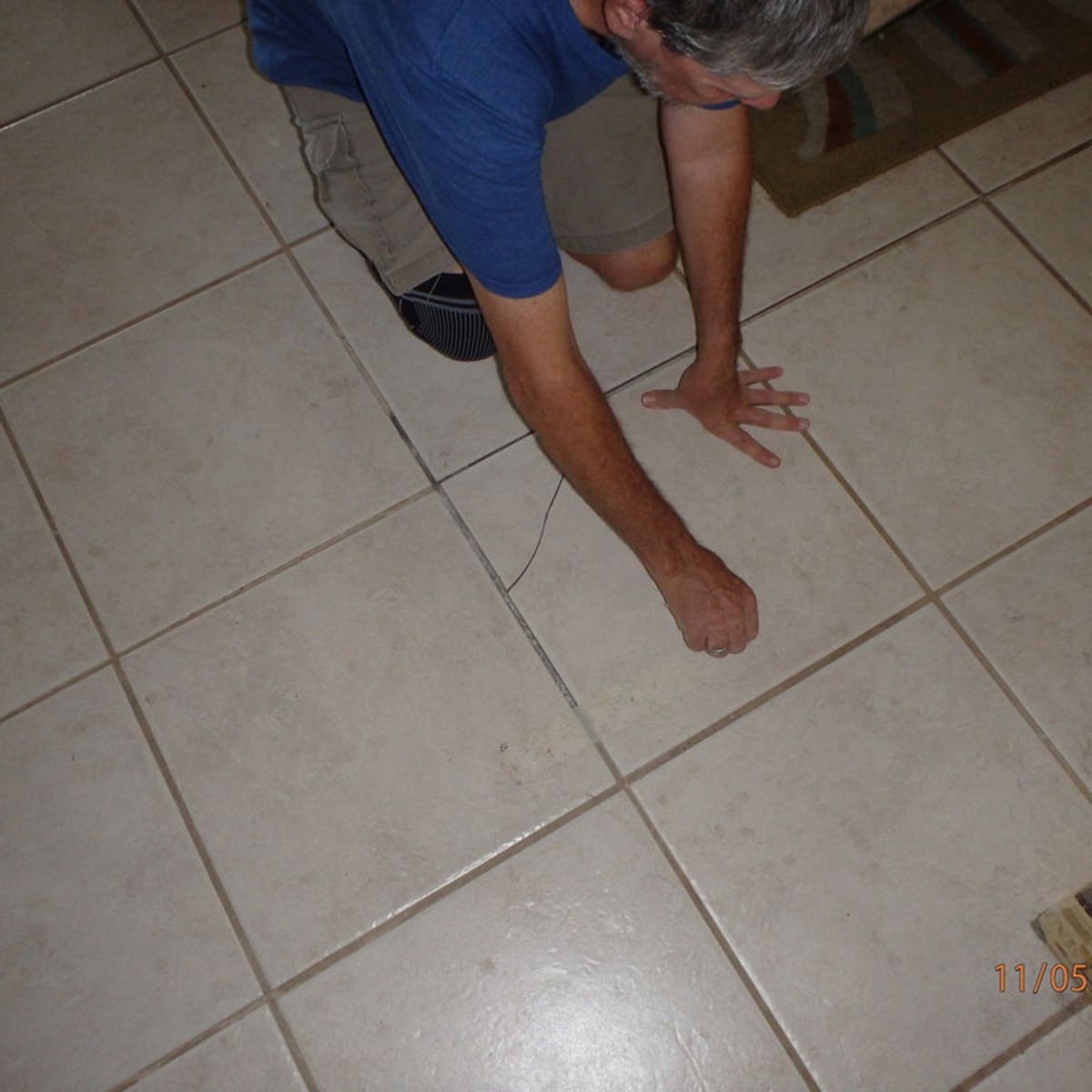 Replace Ed Or Damaged Floor Tile, How To Repair Floor Tile