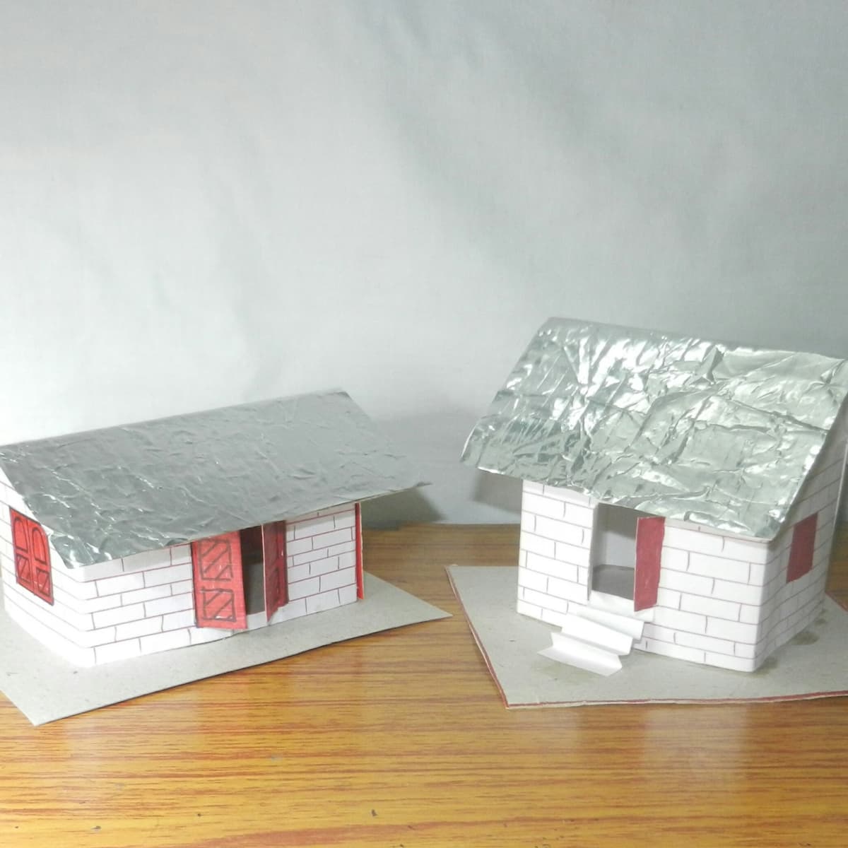 Mini Dollhouse Metal Crafts DIY Manual Box Case Corner Luggage