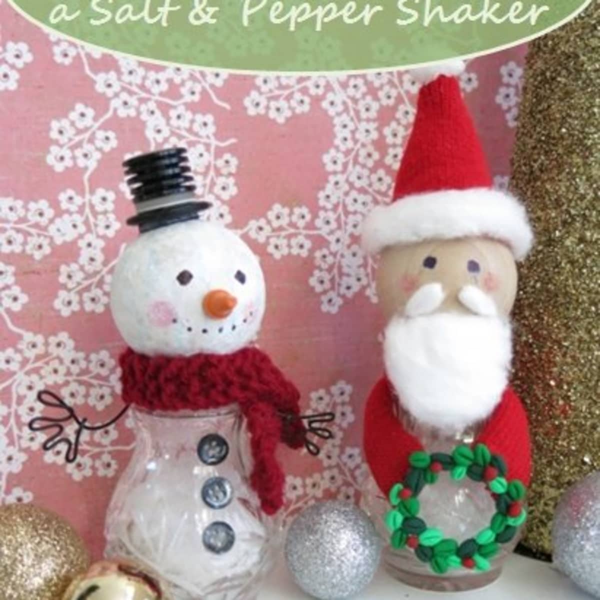 Santa Claus Snowman Christmas Shaker 3/" Winter Ceramic Salt /& Pepper