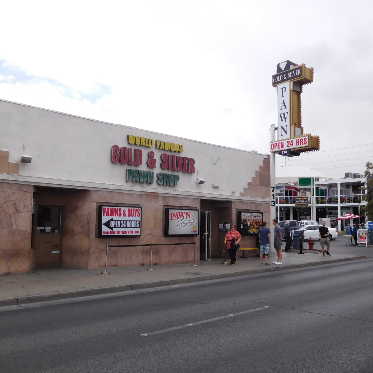 What It's Like to Visit the Gold & Pawn Shop From "Pawn Stars" - WanderWisdom