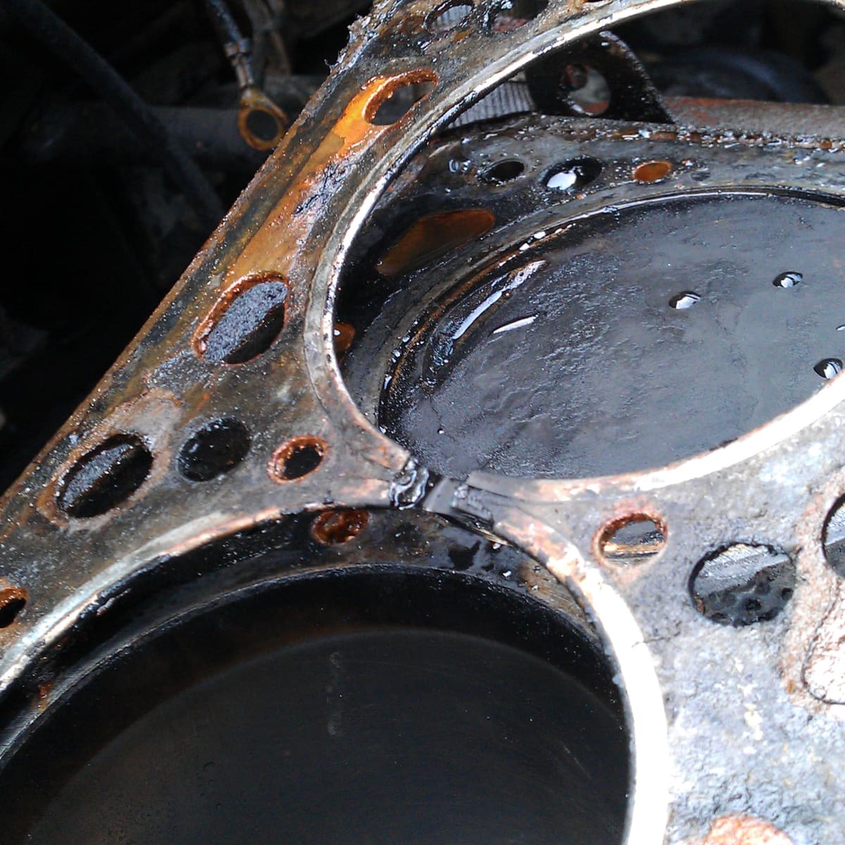 Does a blown head gasket always cause overheating?