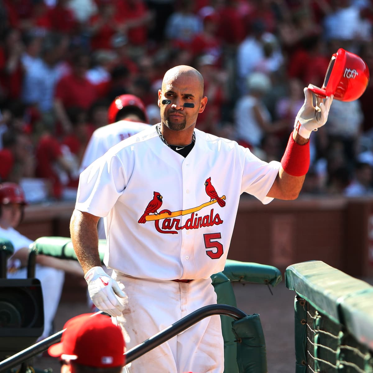 Albert Pujols greeted with minute-long ovation from Cardinals fans
