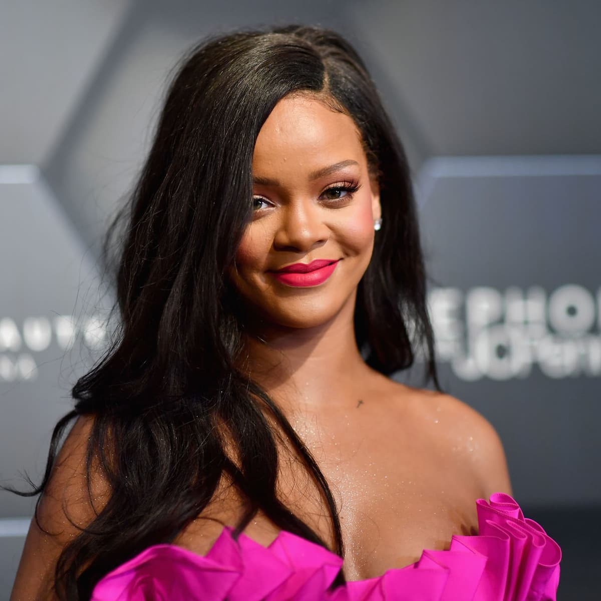 Rihanna's Most Memorable Beauty Moments, From Red Curls To Sharp Bobs