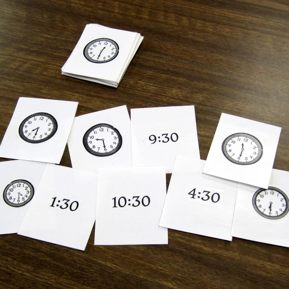 How to Tell Time on an Analog Clock - Video & Lesson Transcript