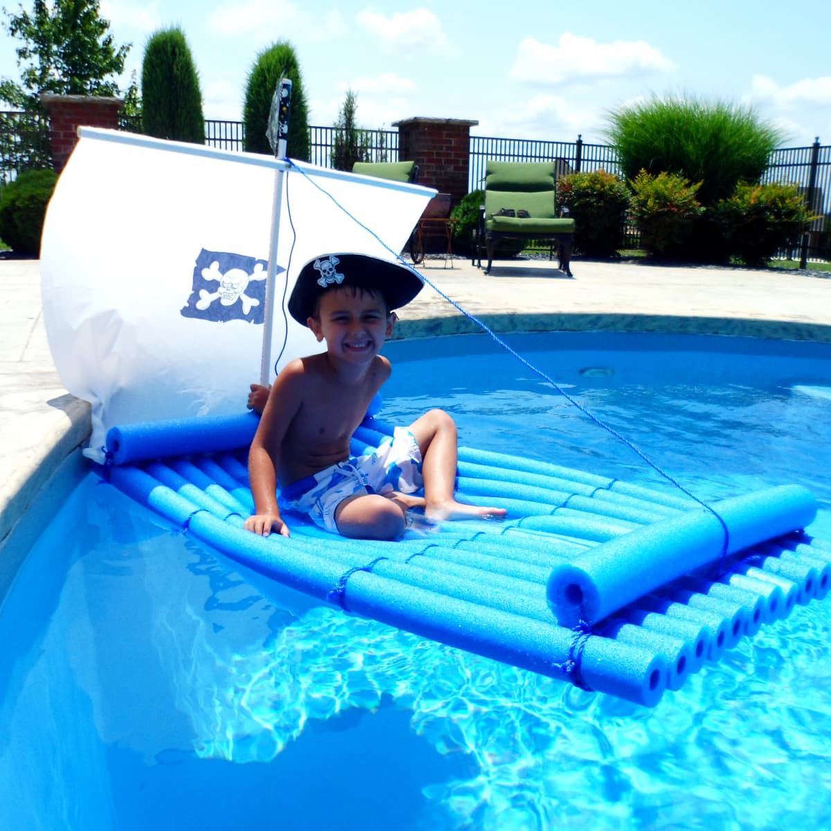 How to Make a Pirate Raft Using Pool Noodles - FeltMagnet