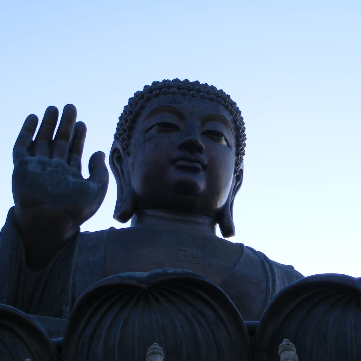 Bedeutungen der glücklichen Buddha Statue