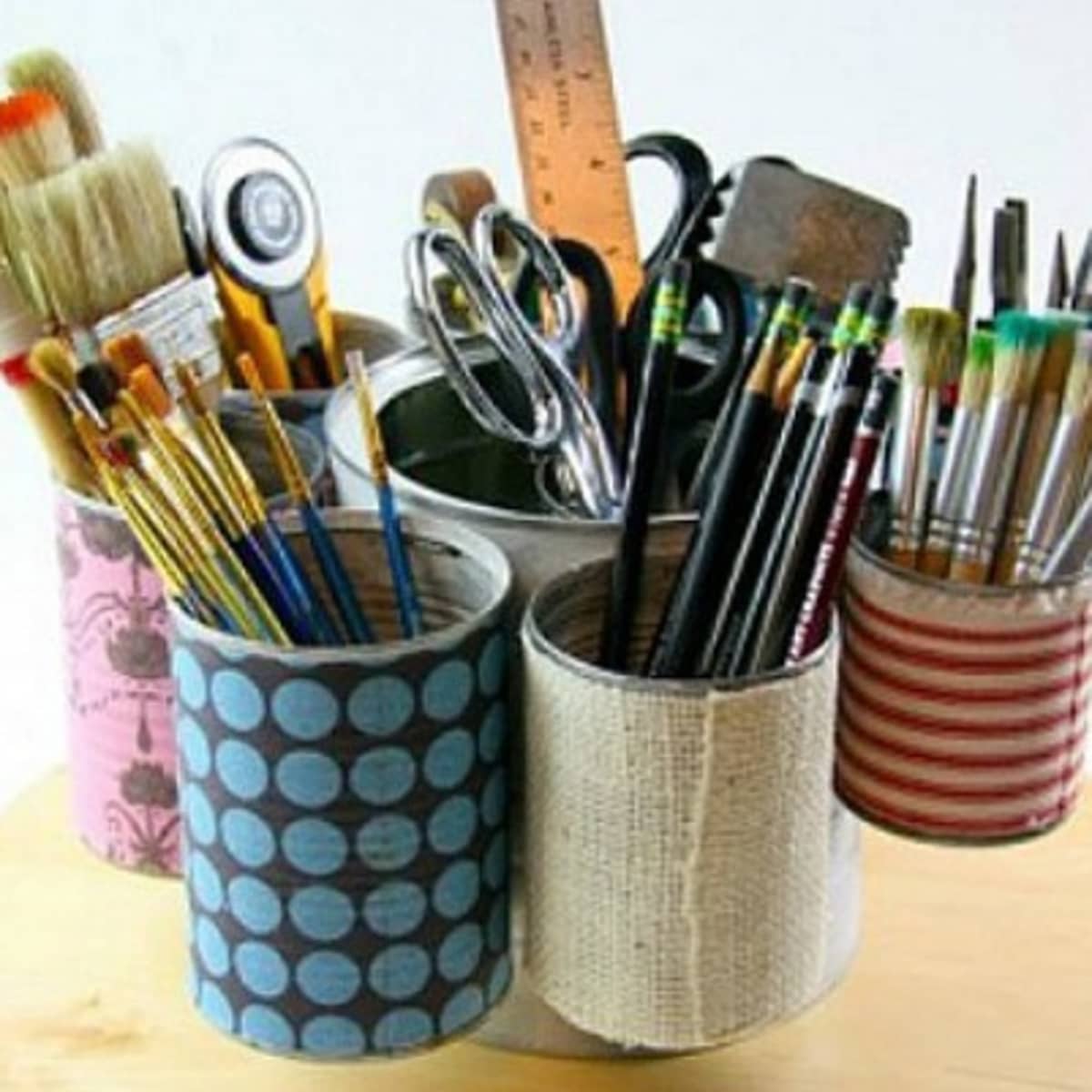 Самодельные предметы. Подставка для карандашей. Органайзер для ручек и карандашей. Интересные идеи для творчества. Подставка для ручек и карандашей.