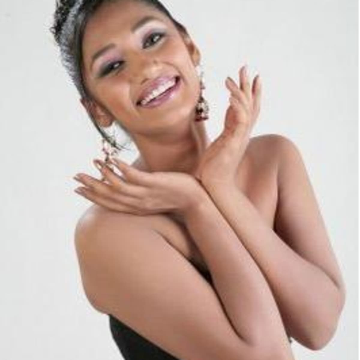 Nadeesha Xxx - Upeksha Swarnamali - Hot-Unseen Photo Collection - HubPages