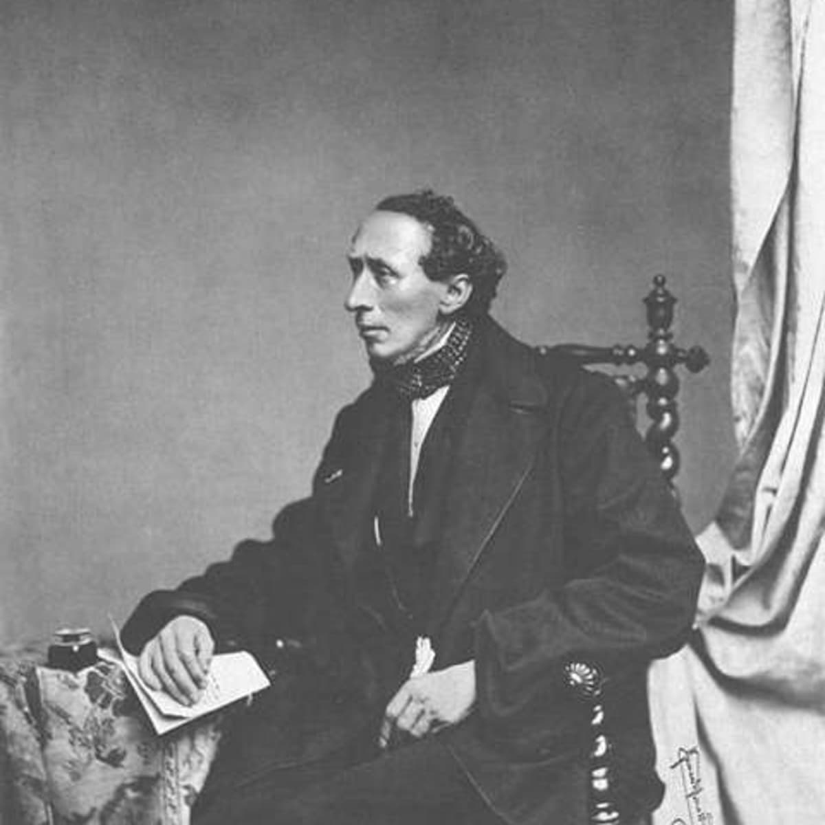 Hans Christian Andersen Biography