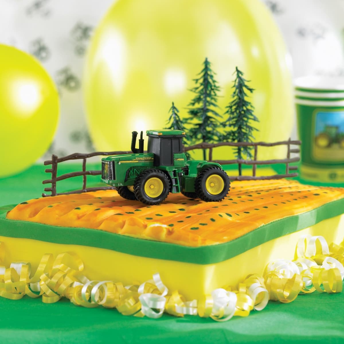 MoMa Cakes  John Deere tractor cake Happy birthday Ben  Facebook