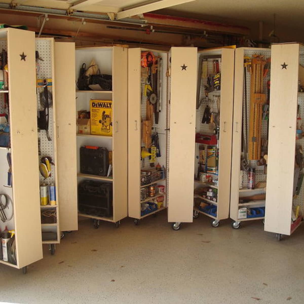 Hubby How To: Custom DIY Storage Shelves - Big Living