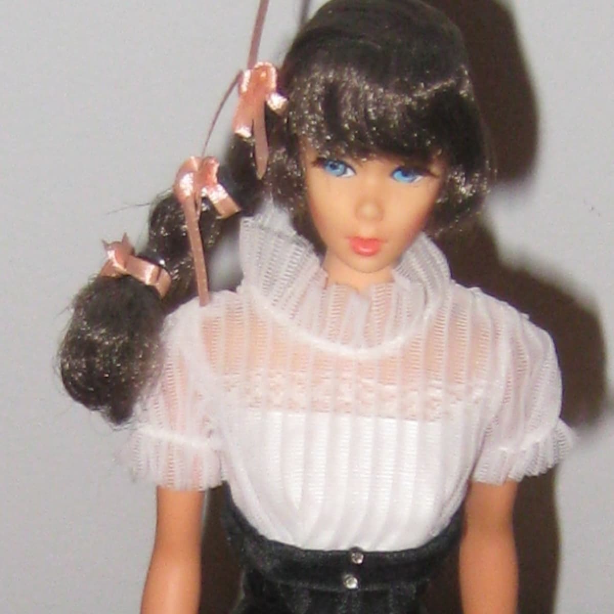Barbie Doll Fashion: 1959–1961 - HobbyLark