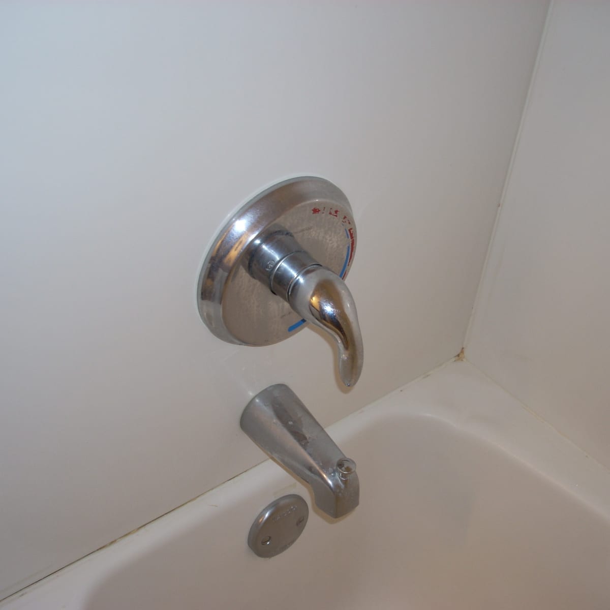 Single Handle Bathtub Faucet Yourself, How To Replace A Two Handle Bathtub Faucet