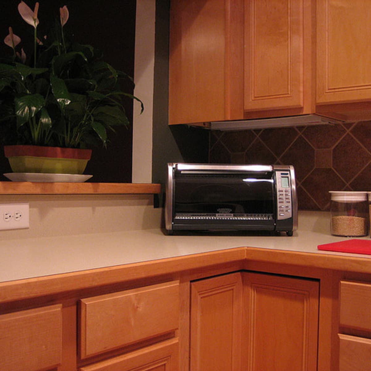 Advantages of Countertop Toaster Ovens - Delishably