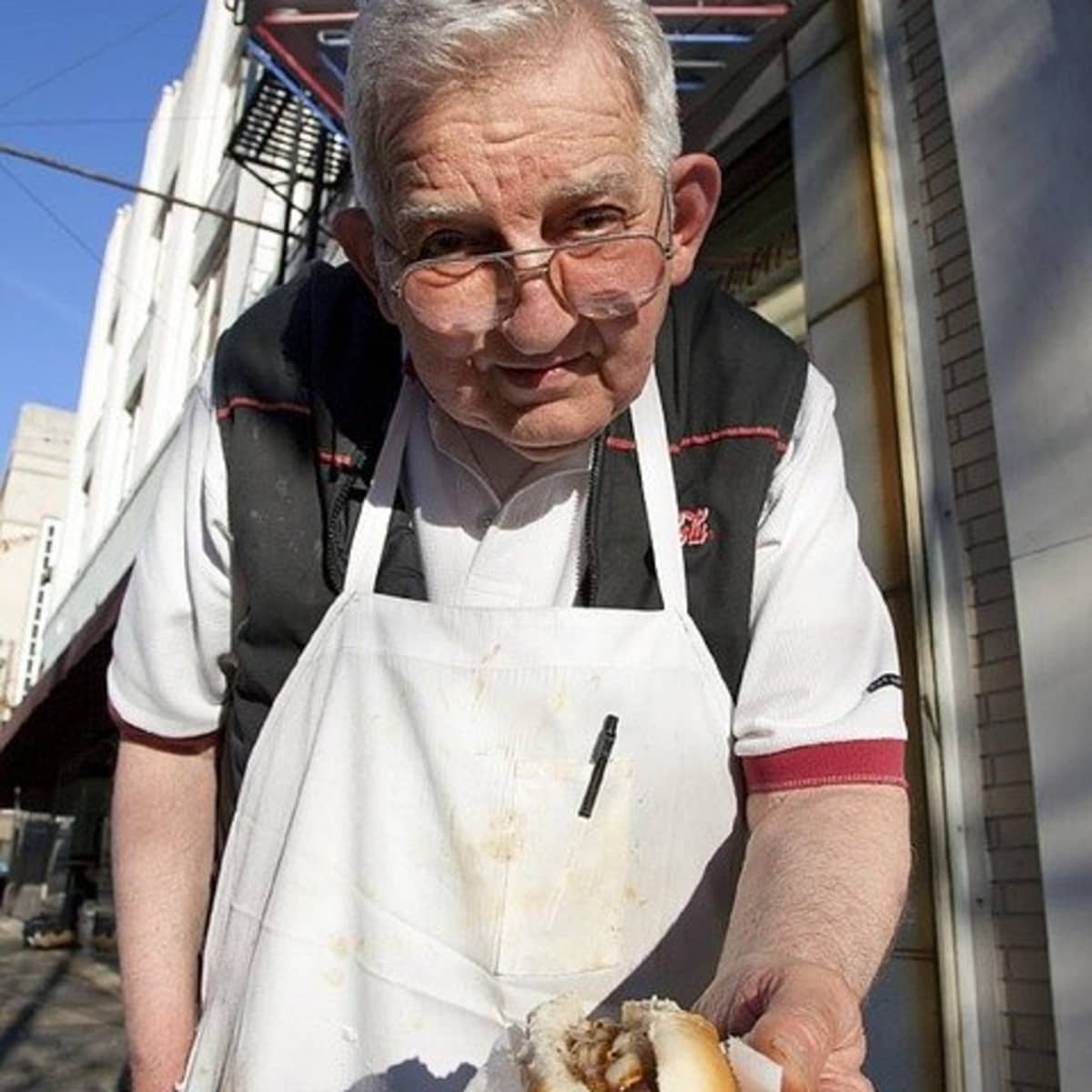 Hot Dogs Are Not Sandwiches, Says the National Hot Dog and Sausage Council  - ABC News