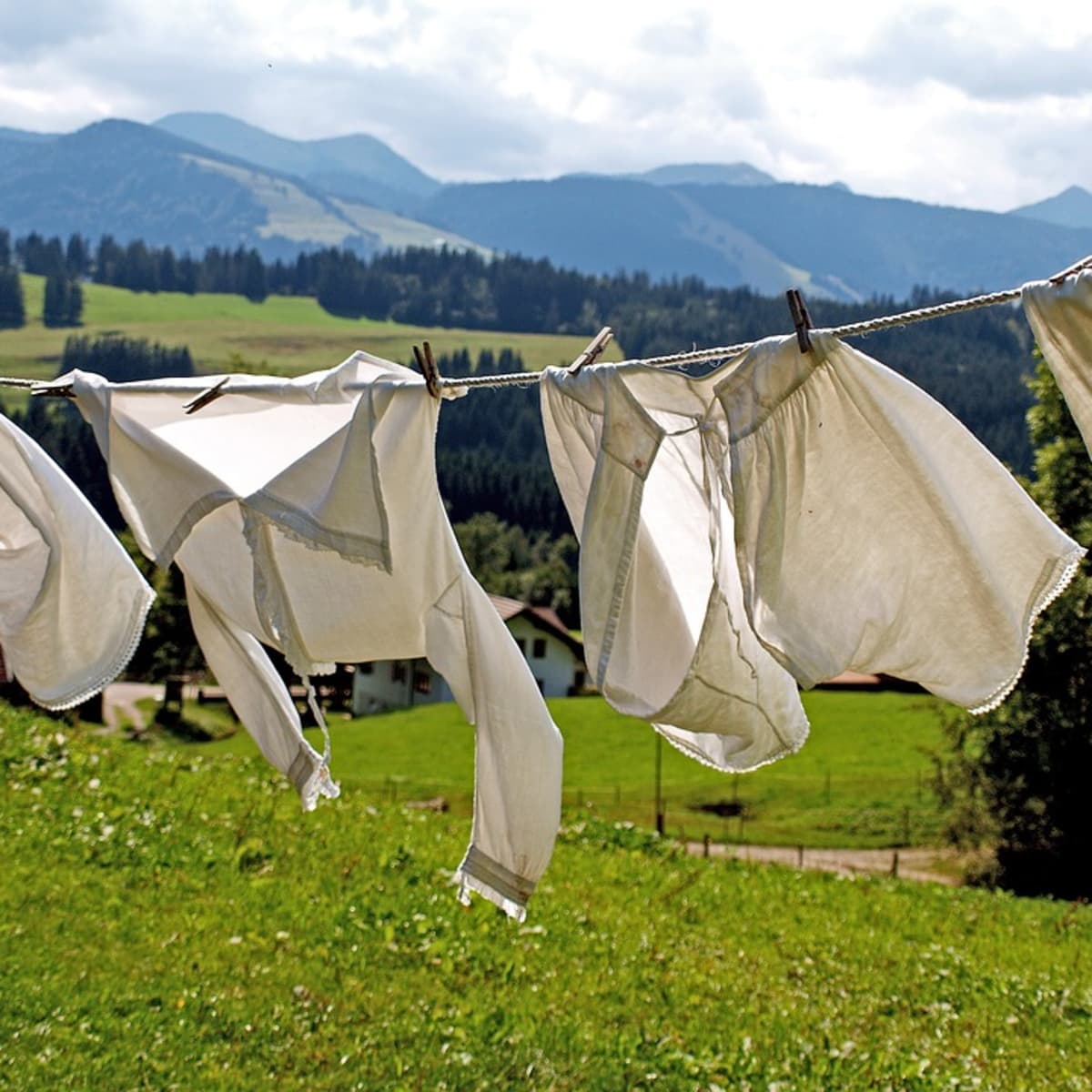 How to dry clothes properly in winter or when it's raining