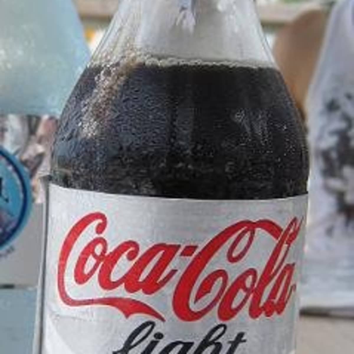 Kalkun tørre Solskoldning Coke Lite vs. Diet Coke: Where Can I Buy Coke Lite? - Delishably