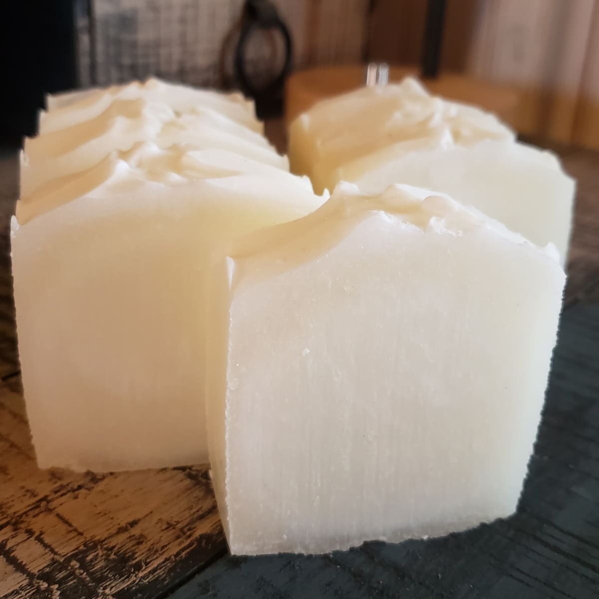 How to Make Soap With Lard and Lye (Homemade Soap Recipe) - FeltMagnet
