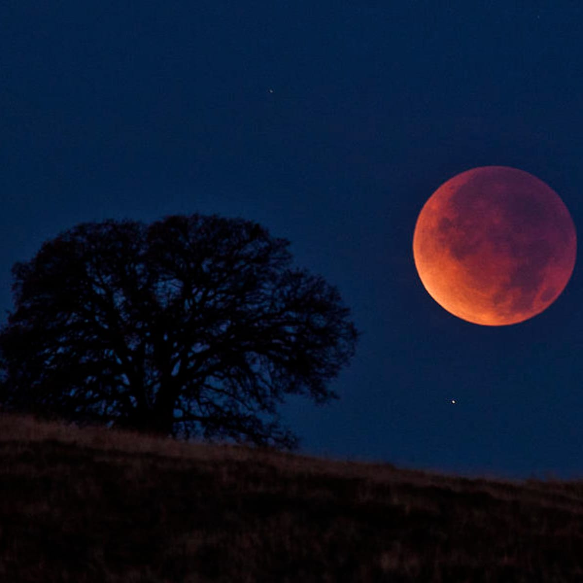 Planet Eclipse - Darkness falls across the land The midnight hour