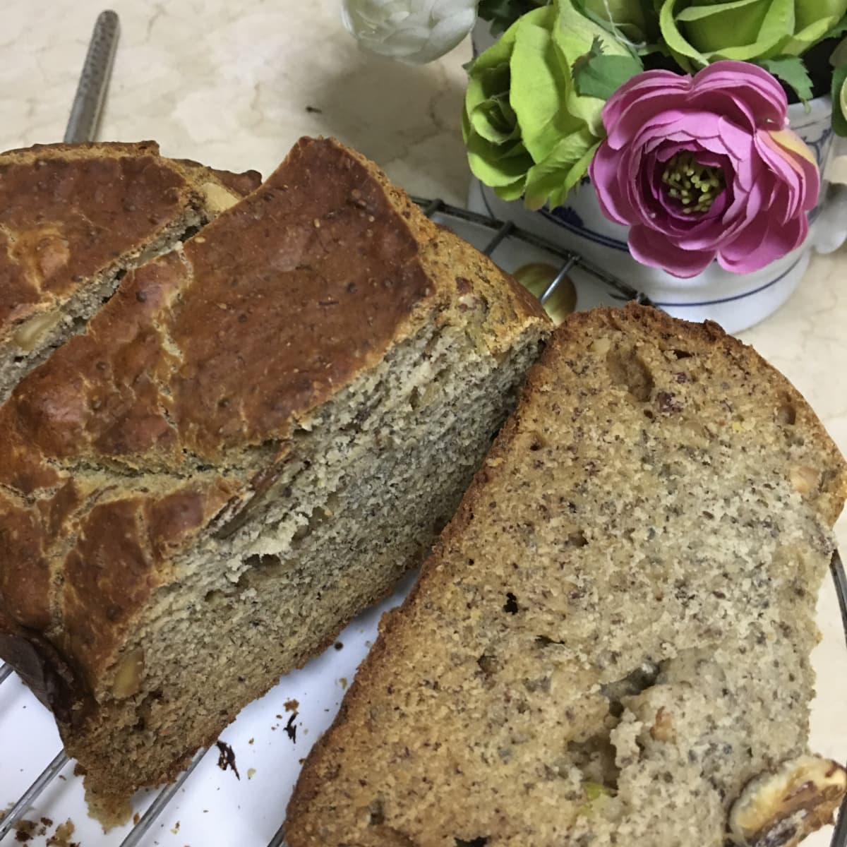 How to Make Gluten-Free Bread in a Bread Machine - Delishably