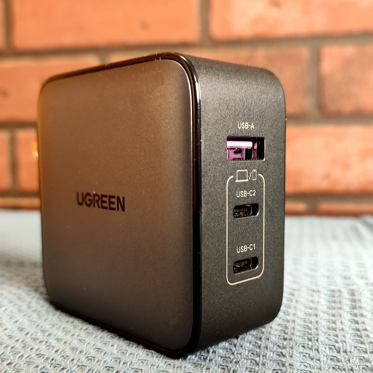 Review of the UGREEN 65W GaN Fast Charger - TurboFuture