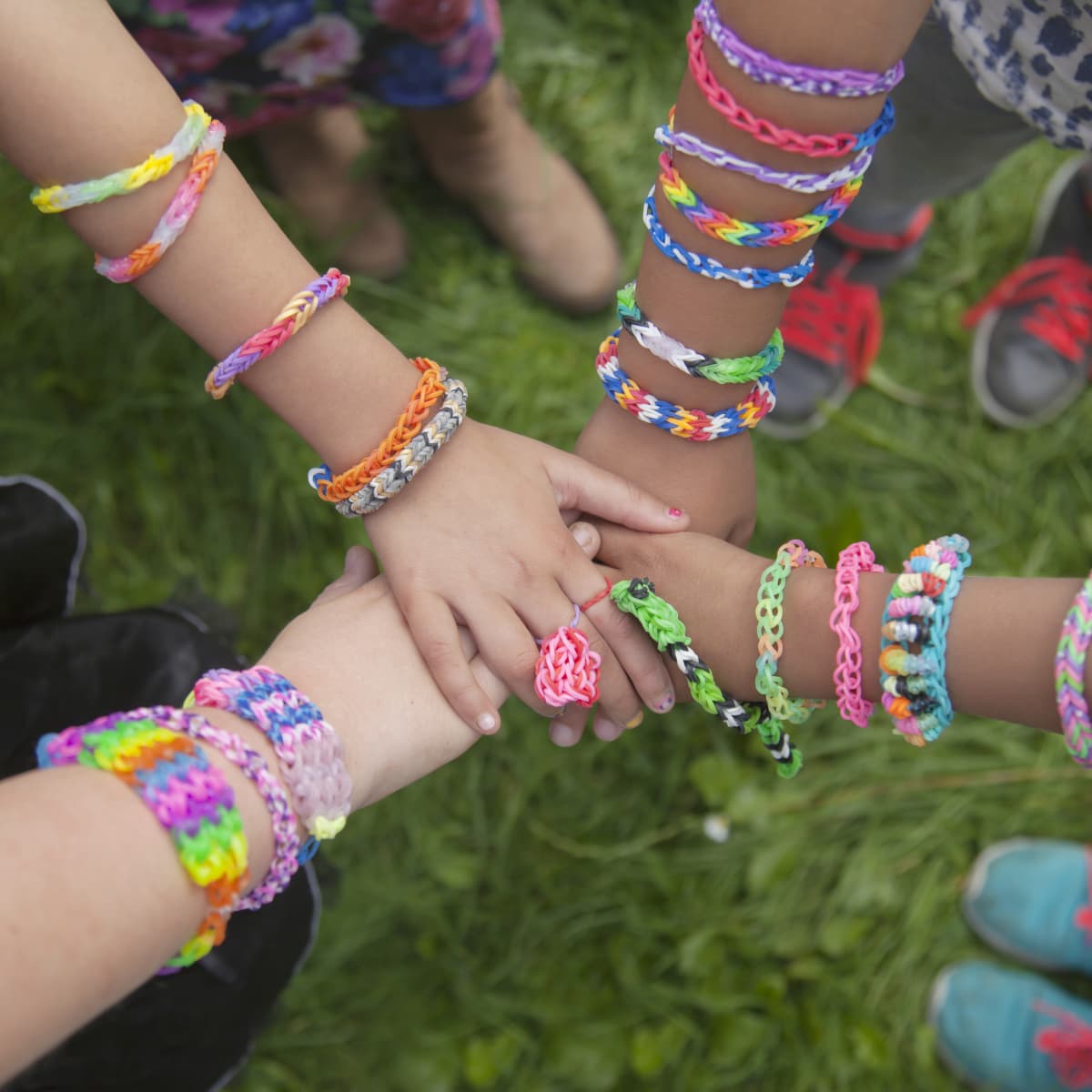 Taylor Swift Era's Tour Friendship Bracelets: Why Fans Are Trading