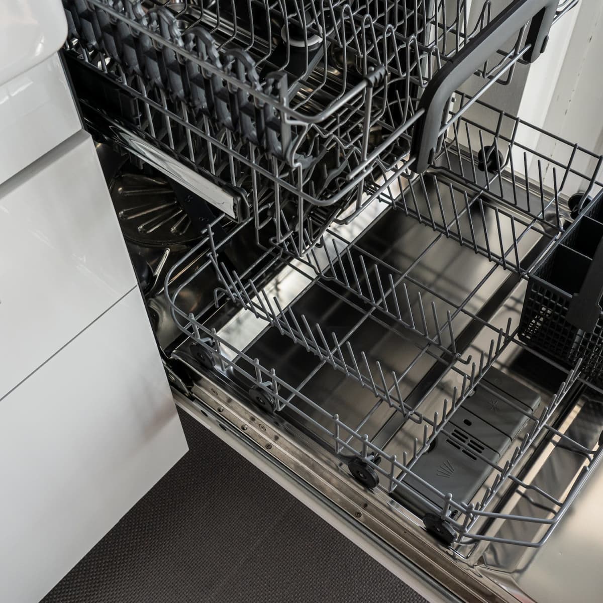 How to Fix a Rusty Dishwasher Rack for Less Than $10