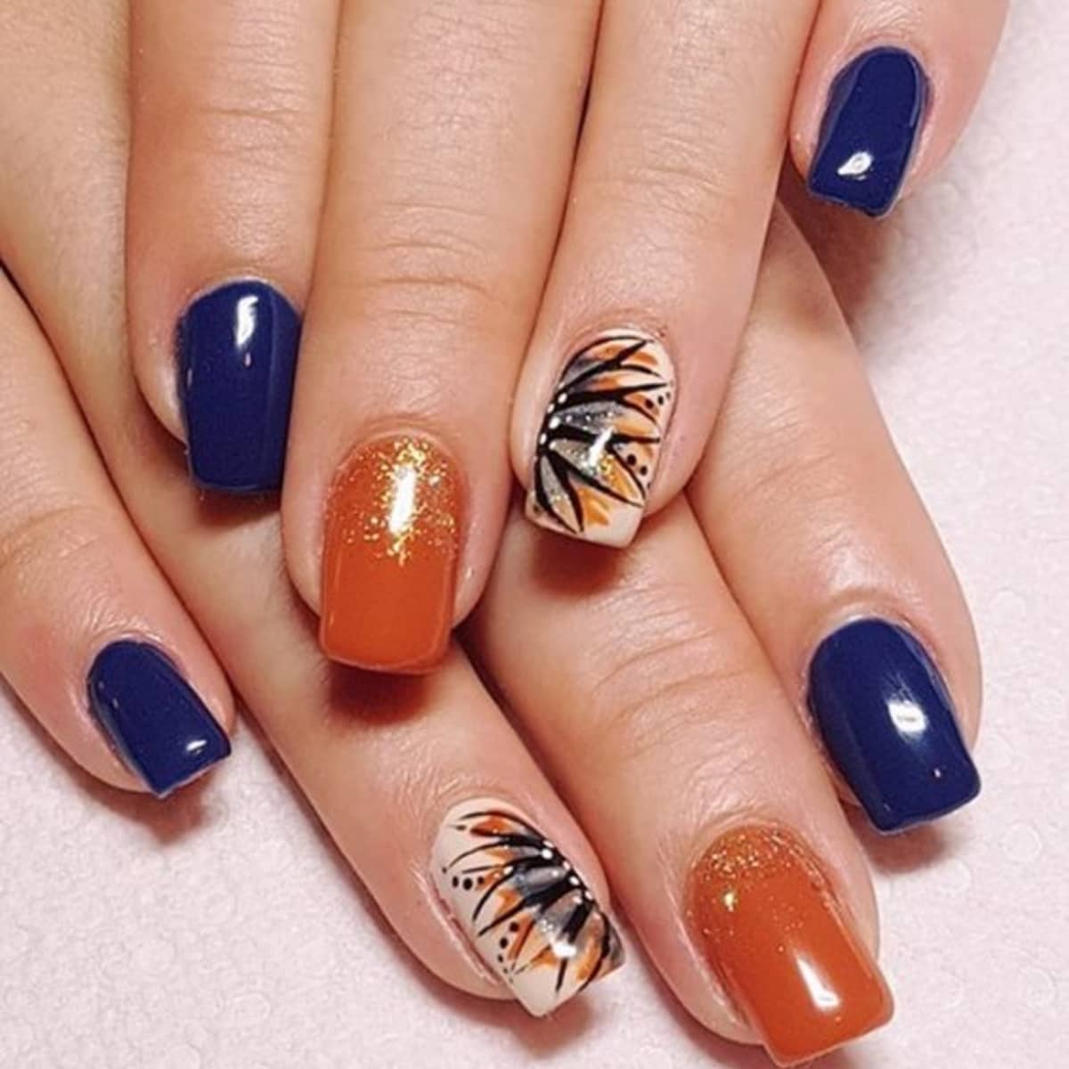 30+ Cute Orange Halloween Nails - Girl In Cali