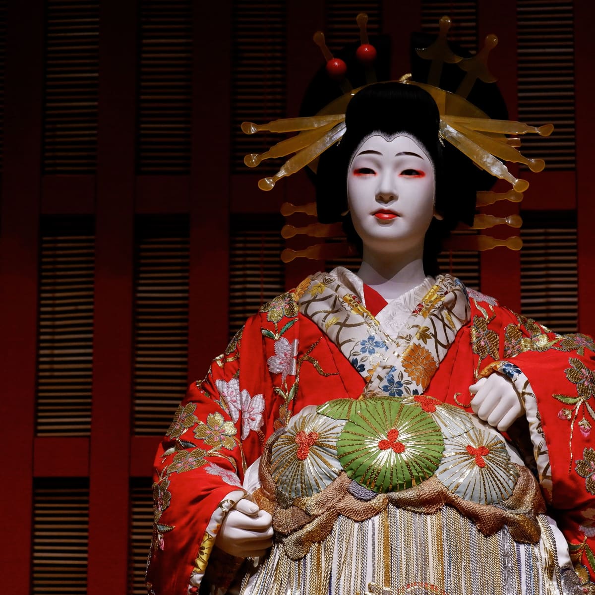Japanese Kabuki Theatre and the Evolution of Womens Roles picture