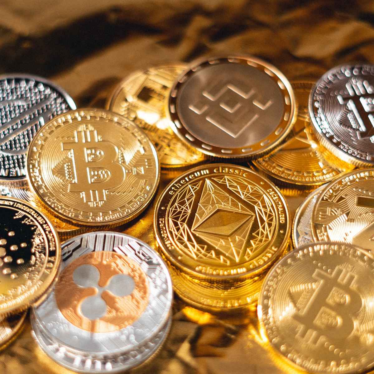 9 Crypto Alternatives to Bitcoin - HubPages