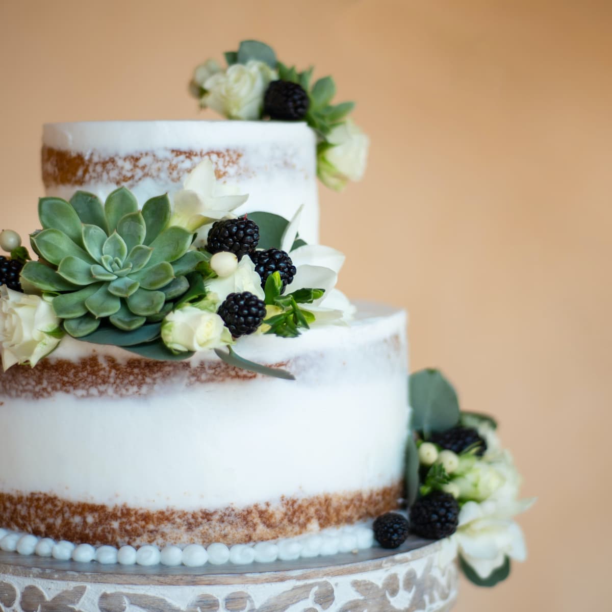 The Wedding Cake Flavours You Need To Try - Modern Wedding