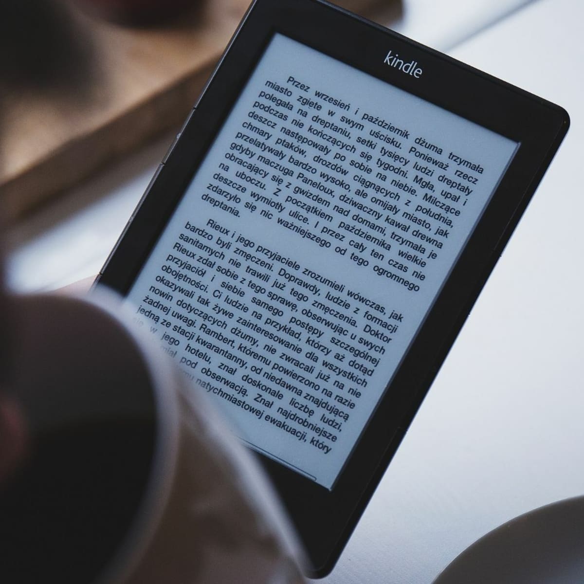Do we prefer paper to e-books? - Two Sides