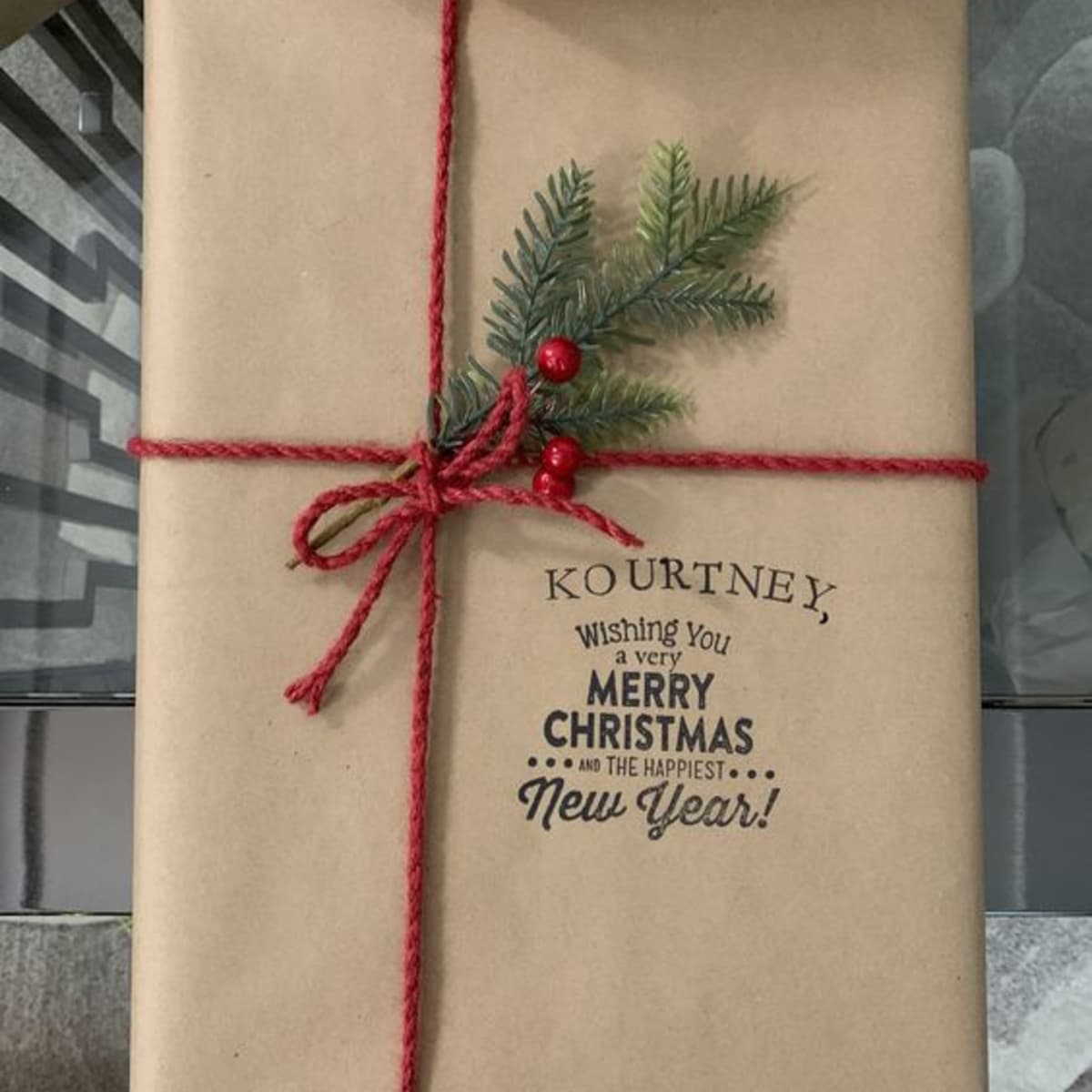 Creative Brown Paper Christmas Gift Wrapping Ideas for a Festive Touch