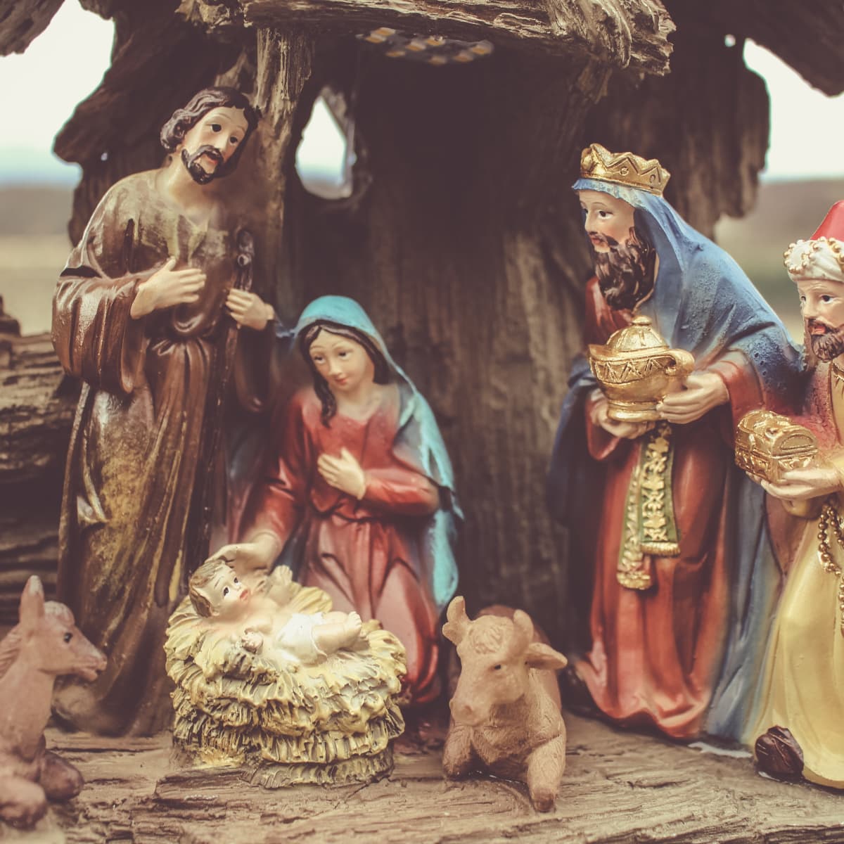 27 Best Religious Christmas Songs to Spread Holiday Joy