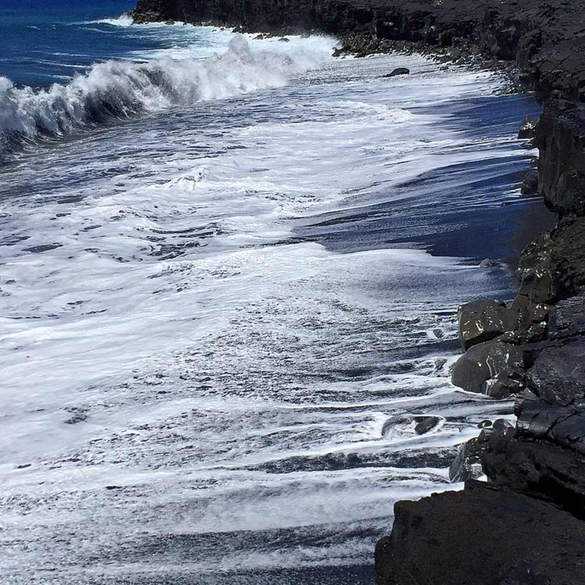 Secret Hawaii Kalapana S New Kaimu Black Sand Beach Wanderwisdom Travel