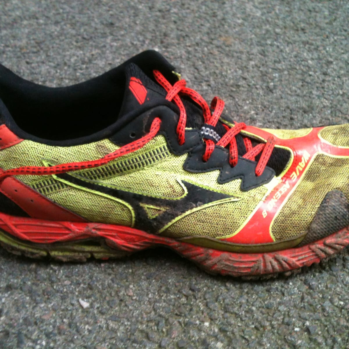 mizuno wave ascend 2 2013