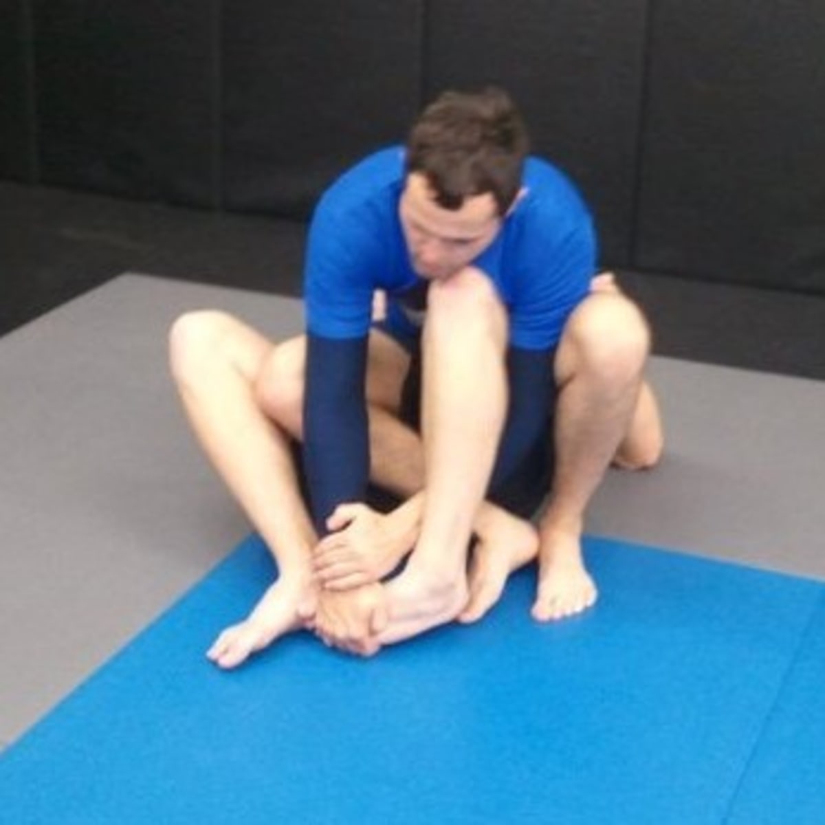 How To Set Up A Toe Hold A Bjj Tutorial Howtheyplay