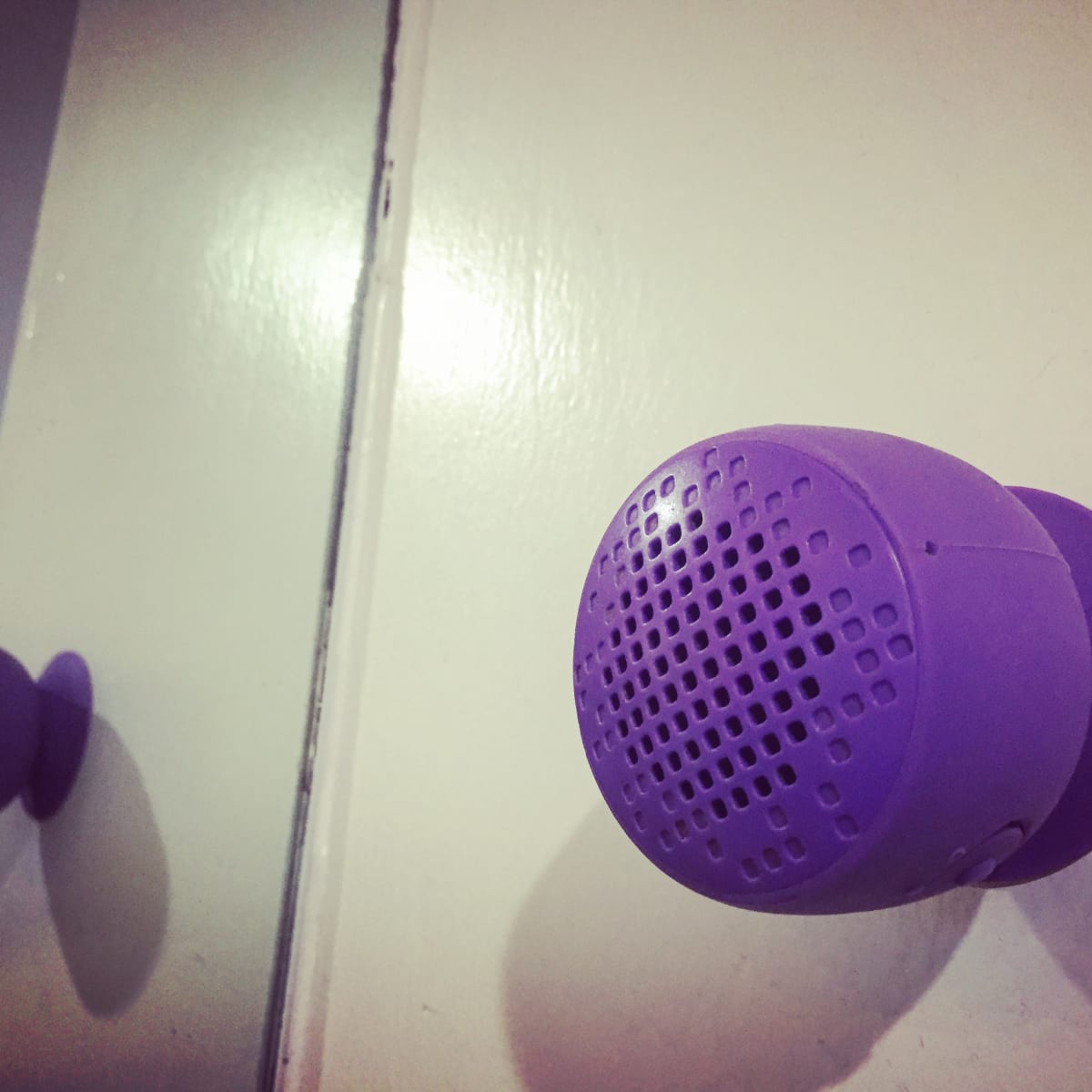 brookstone bop wireless speaker