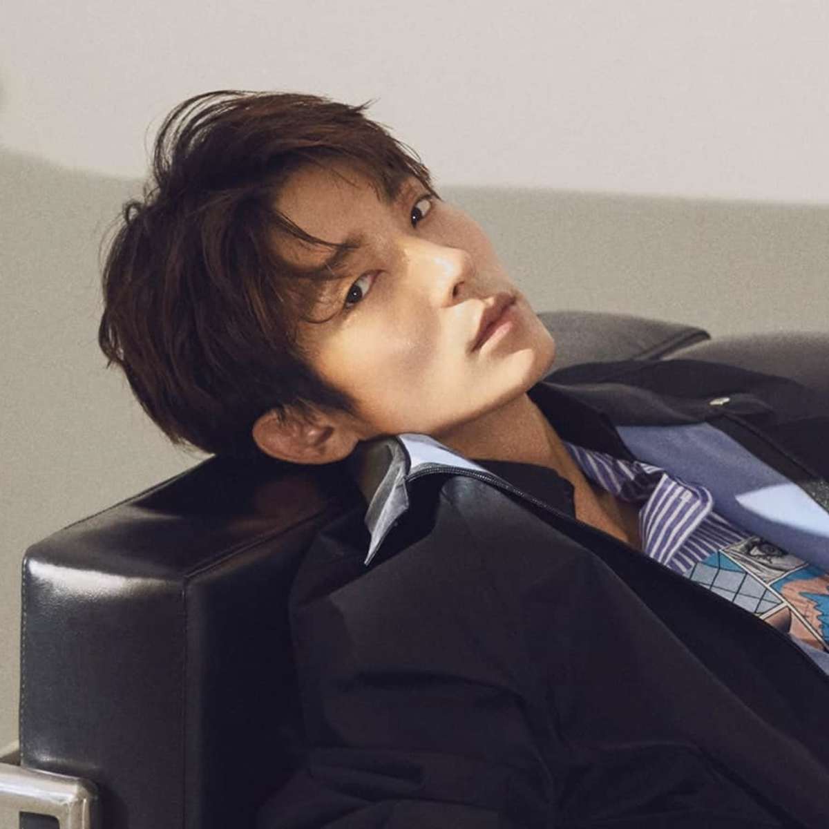 Lee Joon-gi positively reviewing the villain role for Netflix historical film Dochabi