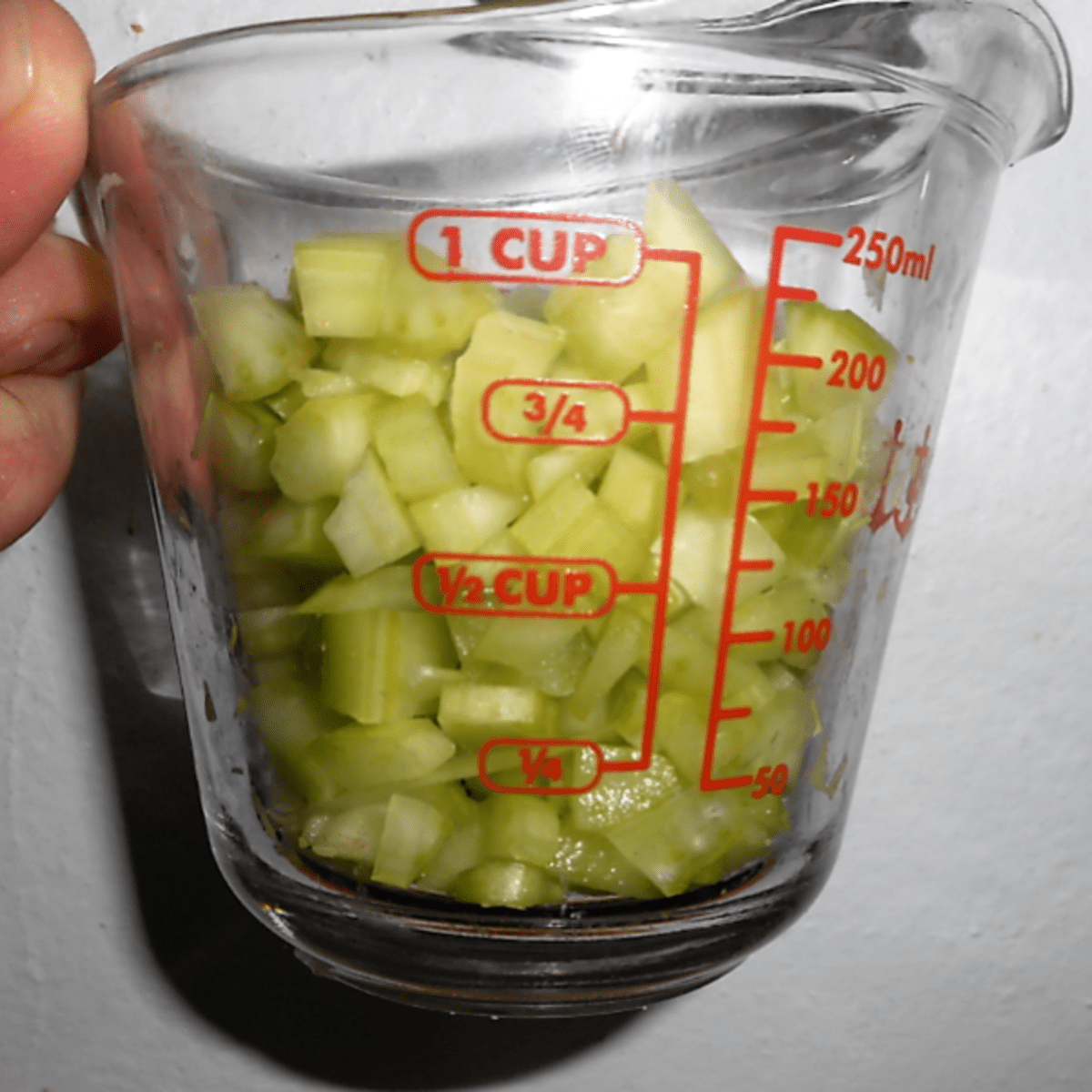 Minnesota Cooking An Easy Way To Dice Celery Delishably