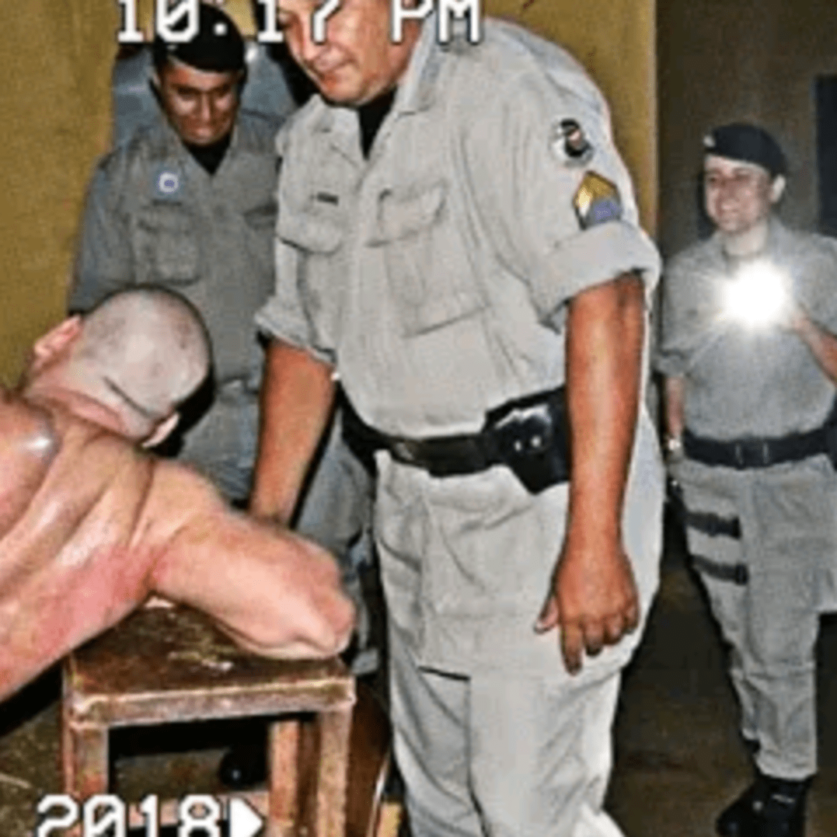 A prisoner escapes from prison. Escape the criminal. Policeman