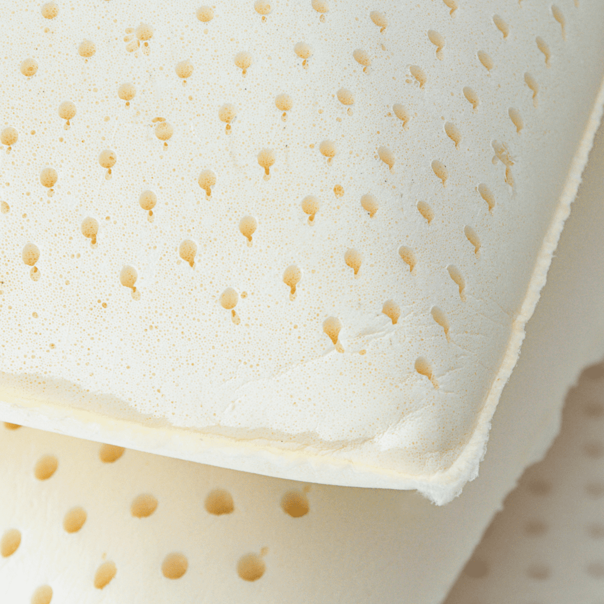 How to Dry Memory Foam and Latex Pillows