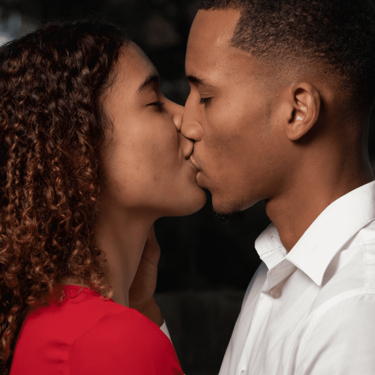 How to Kiss a Girl 19 Kissing Tips and Advice for Guys