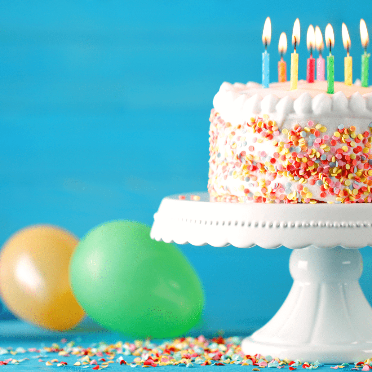Oprah Airbrushes Cake for Gayle King Birthday
