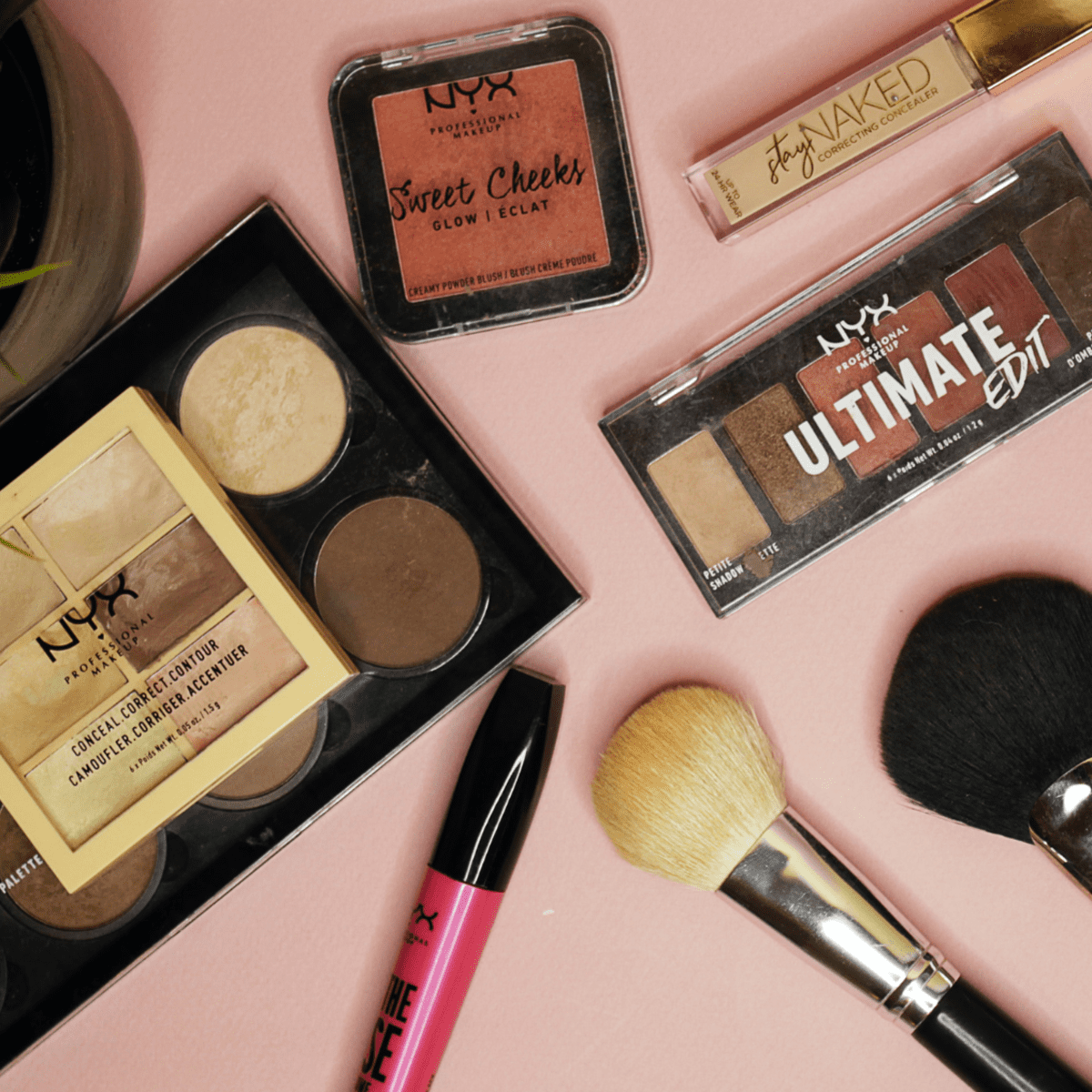 Makeup for Beginners: Makeup Kit Essentials - Bellatory