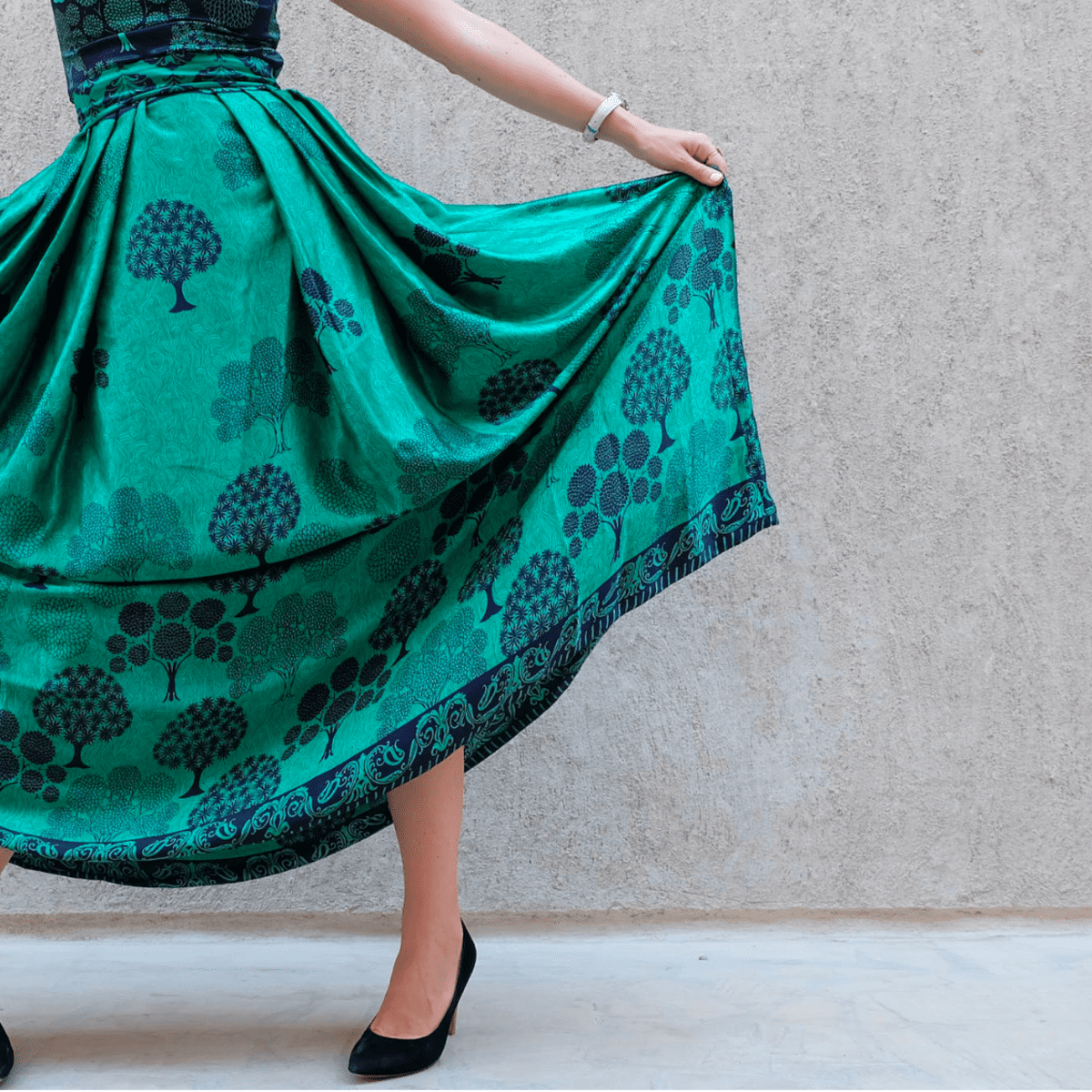 100% Silk Taffeta Cocktail Dress - Calf Length, Full Angle Pleated Skirt &  Short Sleeve
