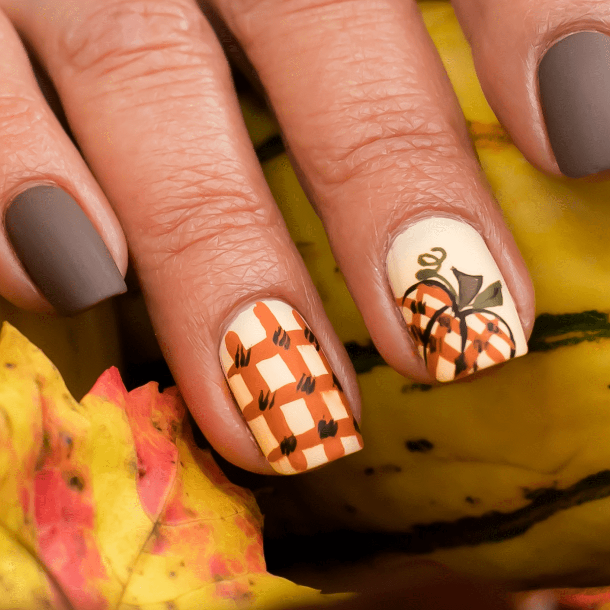 35+ Fall Nails Acrylic To Make Gorgeous Nail Designs - Emerlyn Closet |  Gorgeous nails, Dusty pink nails, Work nails